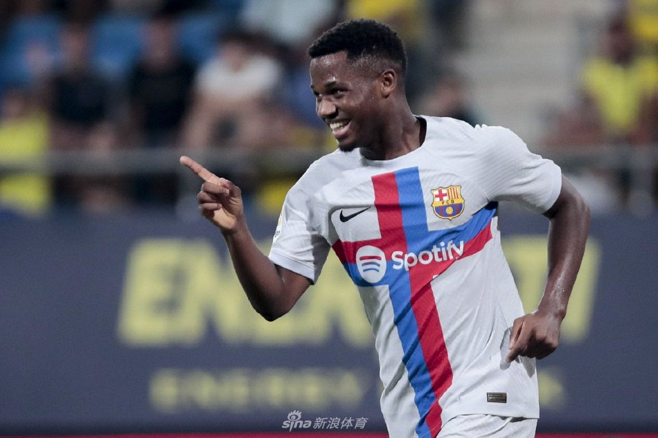 的表现堪称 的表现堪称