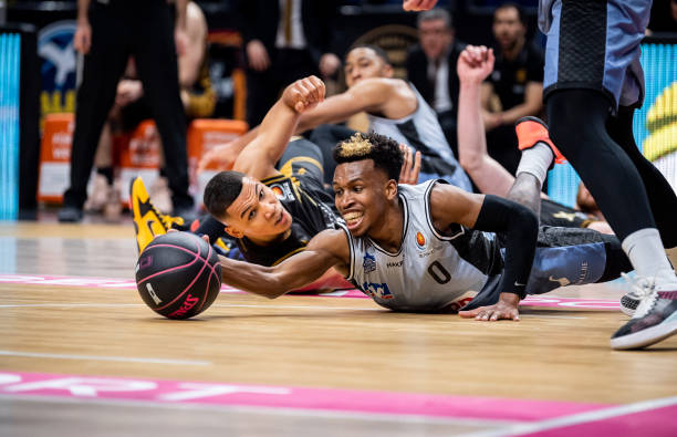 我们把目光 我们把目光