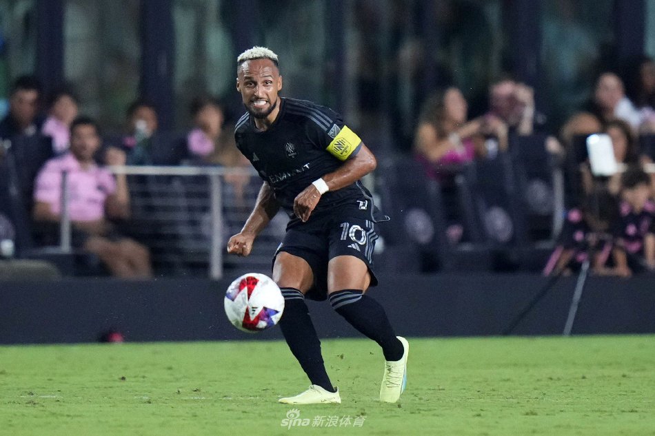 高明且果断 高明且果断