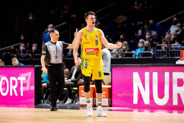 供了一个切 供了一个切