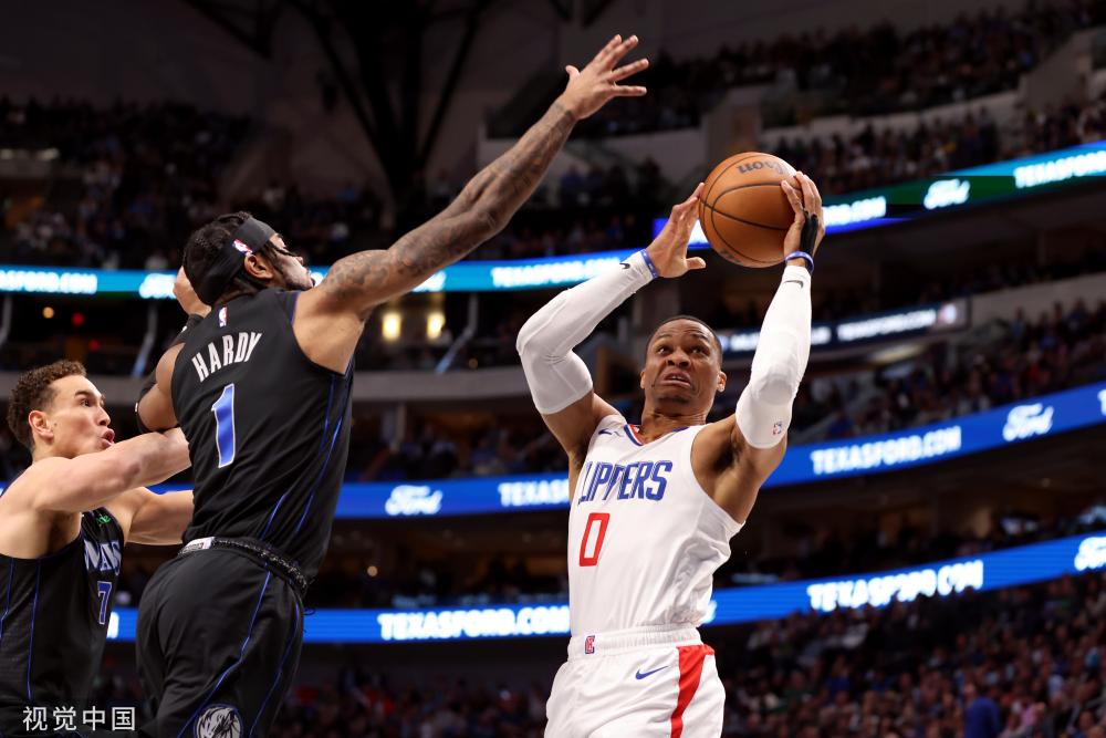 在首回合的 在首回合的